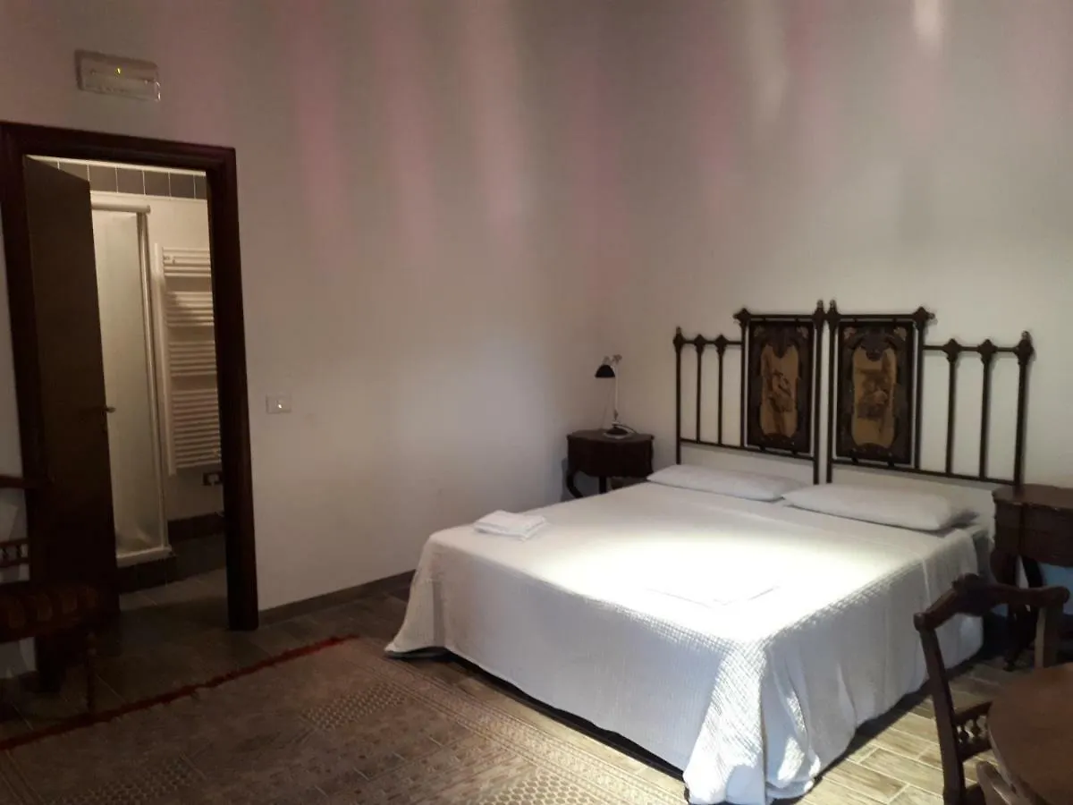 Two Elegant Depandance Villa Conscio